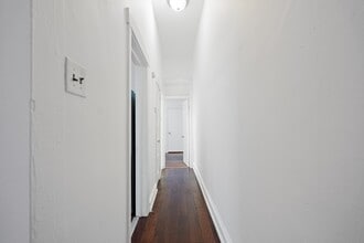 Building Photo - 156 Chestnut Ave