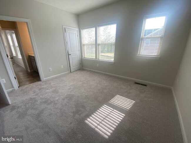 Building Photo - 506 Nursery Ln