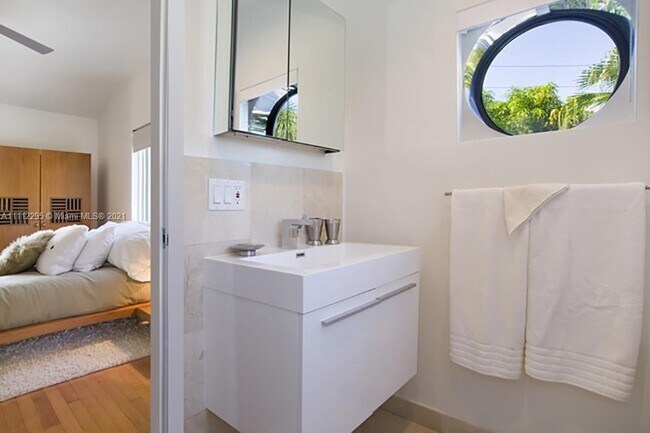 Building Photo - 1515 22nd St