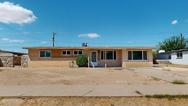 Building Photo - 4553 Skylark Way