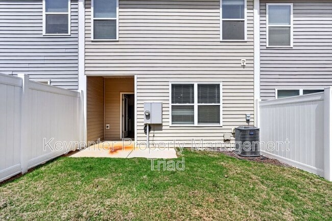 Building Photo - 3705 Nathans Wy