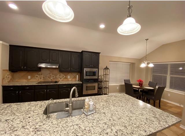 Building Photo - 15723 Wrangler Dr