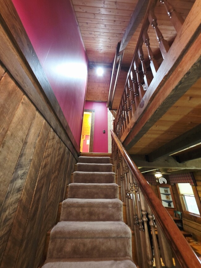 Building Photo - 375 E River Bend Dr