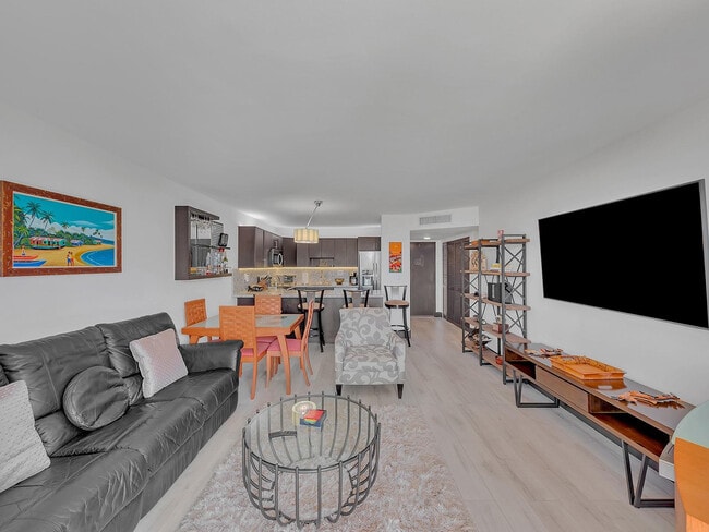 Building Photo - 1421 S Ocean Blvd