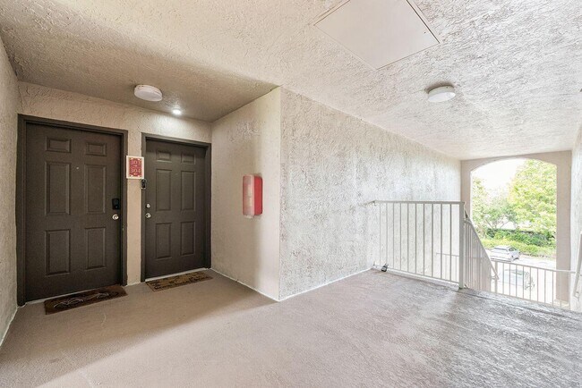 Building Photo - 5011 Wiles Rd