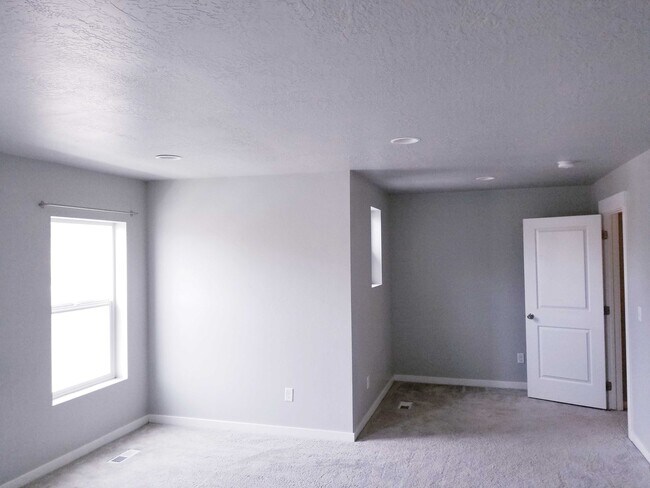 Building Photo - 4987 N Marble Fox Way