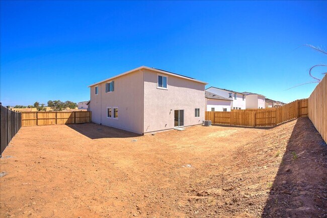 Building Photo - 3685 Vestland Ct