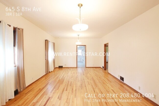 Building Photo - 645 S 8th Ave