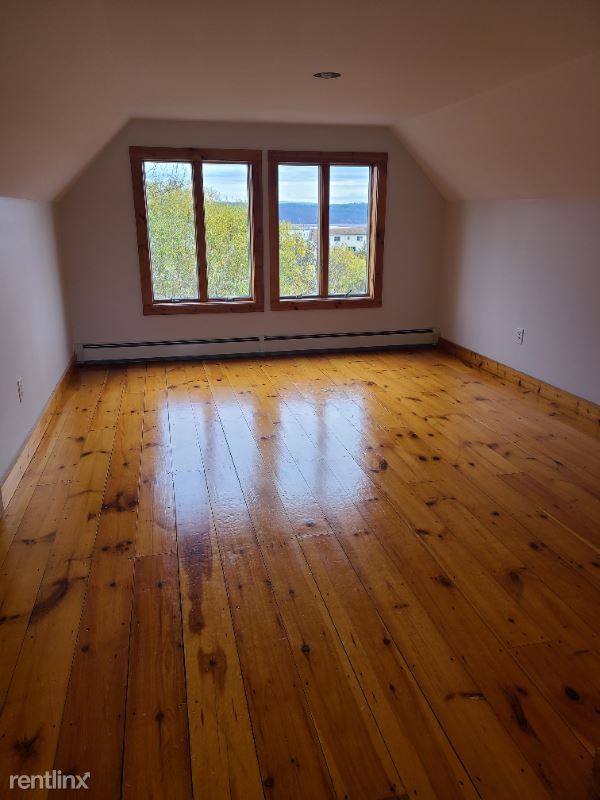 Building Photo - 4 br, 5 bath House - 26 York St