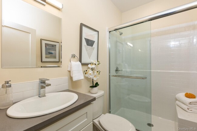 Building Photo - 1741 Deer Park Ave