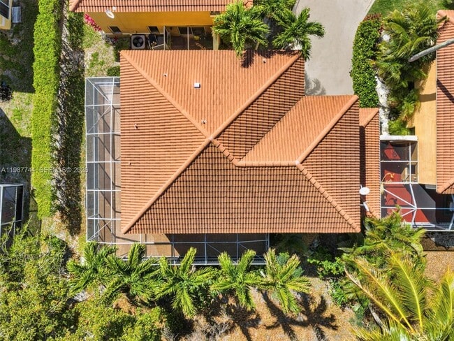 Building Photo - 11407 Lakeview Dr