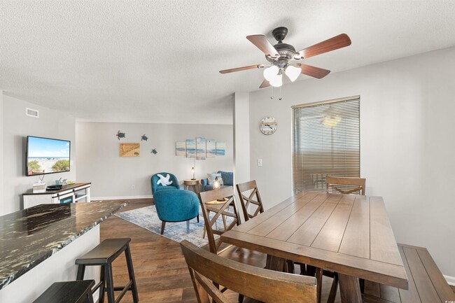Building Photo - 1500 Cenith Dr