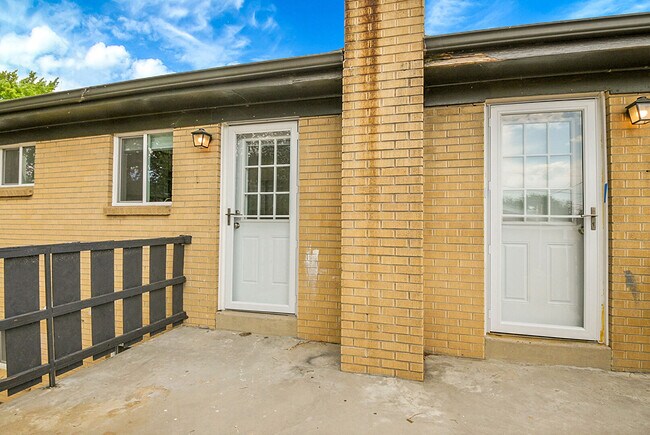 Building Photo - 7165 Stuart St