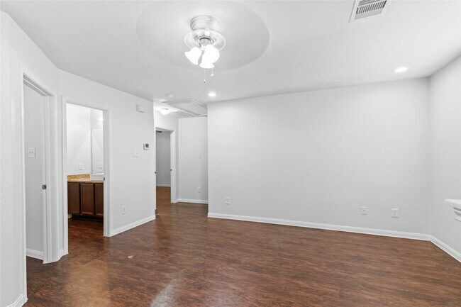 Building Photo - 2430 High Island Way