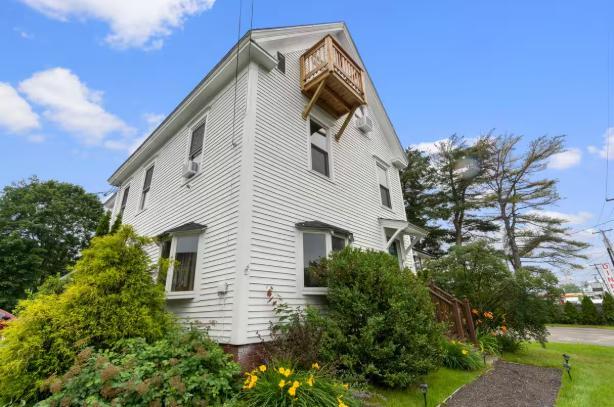 Building Photo - 99 Pleasant St