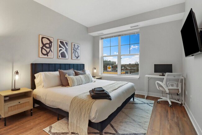 Building Photo - 255 N Addison Ave