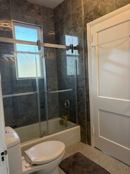 Building Photo - 3501 Ventnor Ave