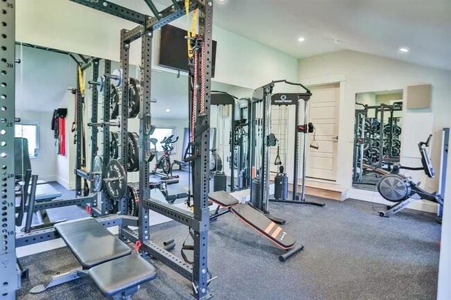 Building Photo - 2203 Thornton Rd