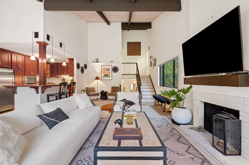 Building Photo - 140 Sand Hill Cir