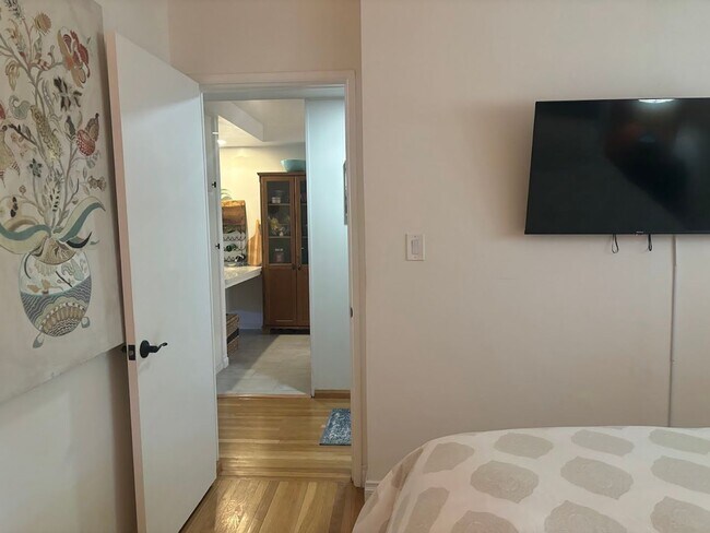Building Photo - Fully Furnished 2 Bed / 1 Bath Condo Near Downtown La Mesa