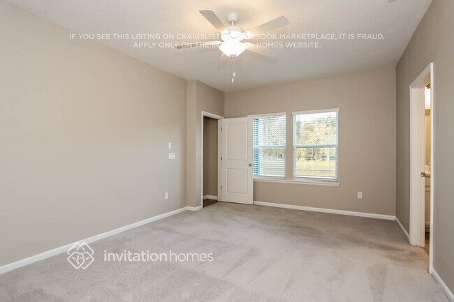 Building Photo - 9817 Lemon Grass Ln