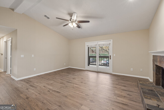 Building Photo - 408 Warm Springs Cir