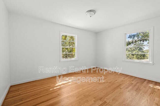 Building Photo - 1016 Belle Meade Dr