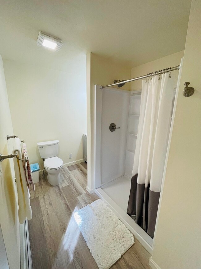 Building Photo - 17 Arch St