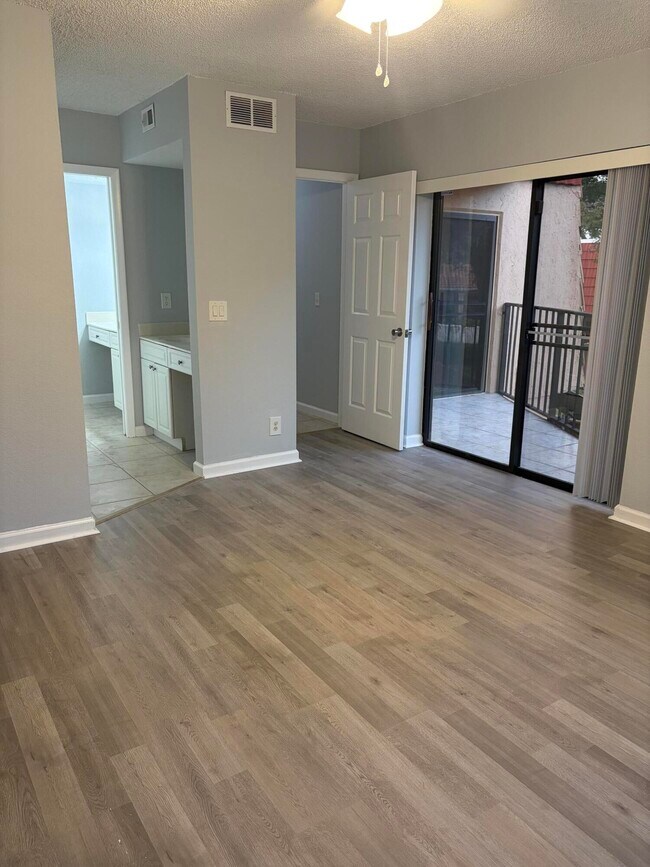 Building Photo - 8165 Severn Dr