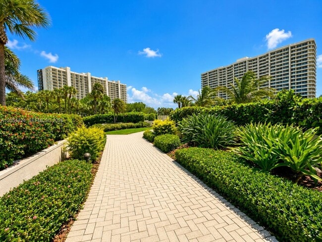 Building Photo - 4101 N Ocean Blvd