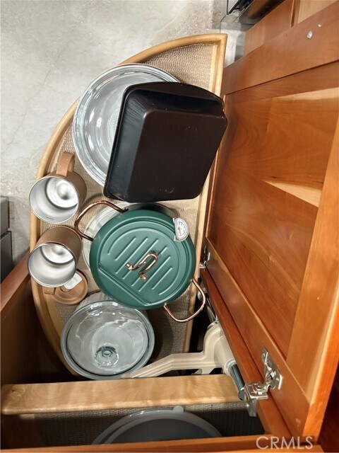 Building Photo - 525 E Seaside Way