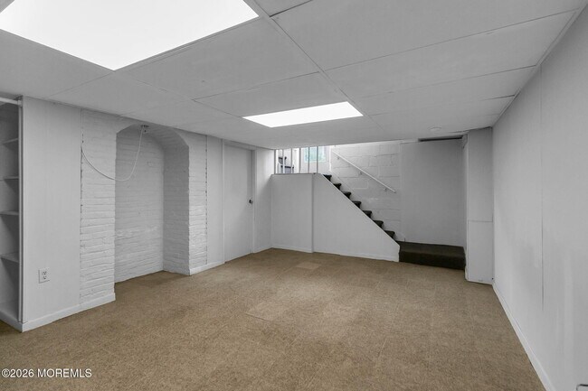 Building Photo - 40 McLaren St