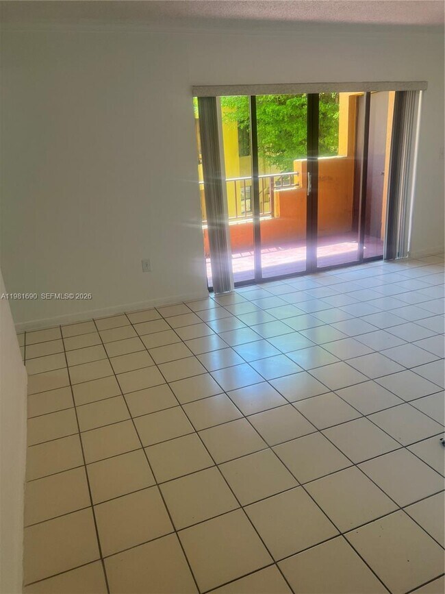 Building Photo - 590 NW 114th Ave