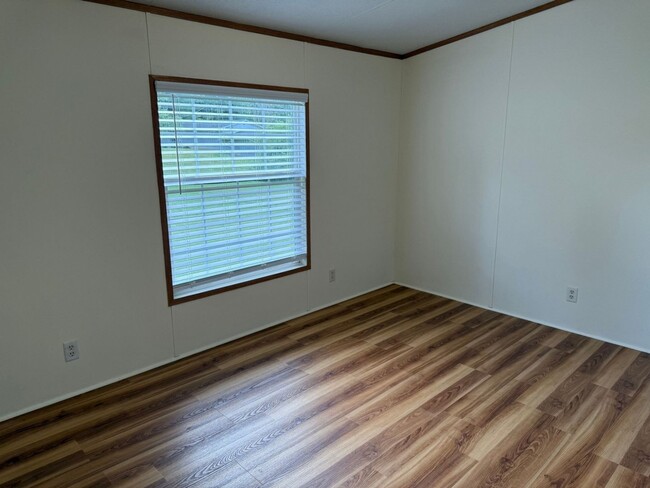 Building Photo - 5200 John Hall Rd