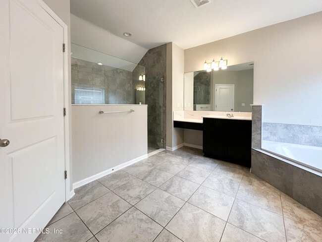 Building Photo - 2734 Copperwood Ave