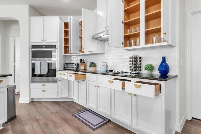 Building Photo - 12520 Anthology St