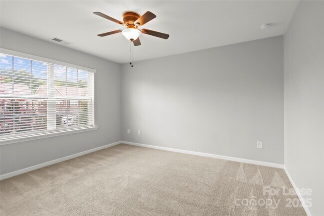 Building Photo - 131 Cherry Bark Dr