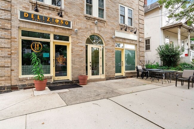 Building Photo - 205 Witherspoon St