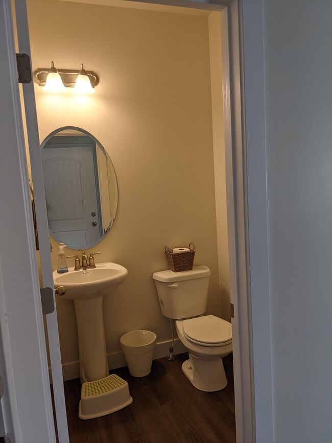 Building Photo - 4581 Flower Point