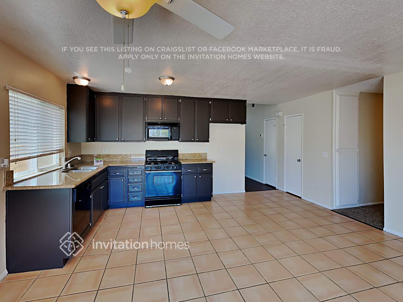 Building Photo - 27532 Camomile Ln
