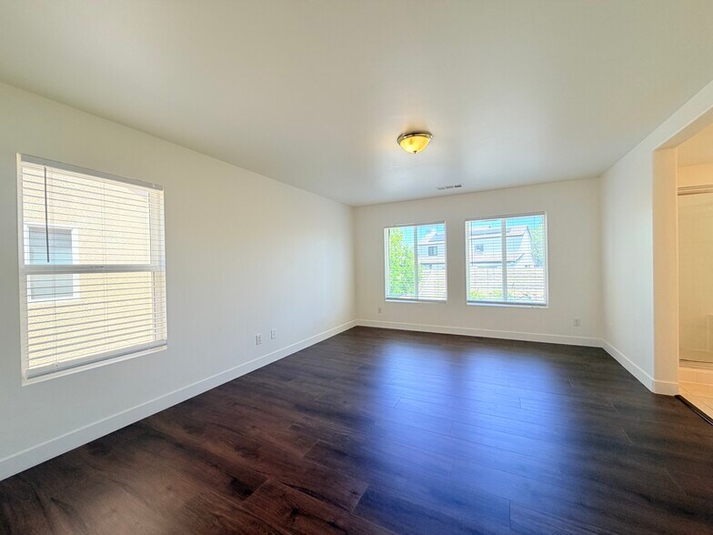 Building Photo - 28330 Linda Vista St