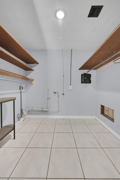 Building Photo - 4910 Ralls Rd