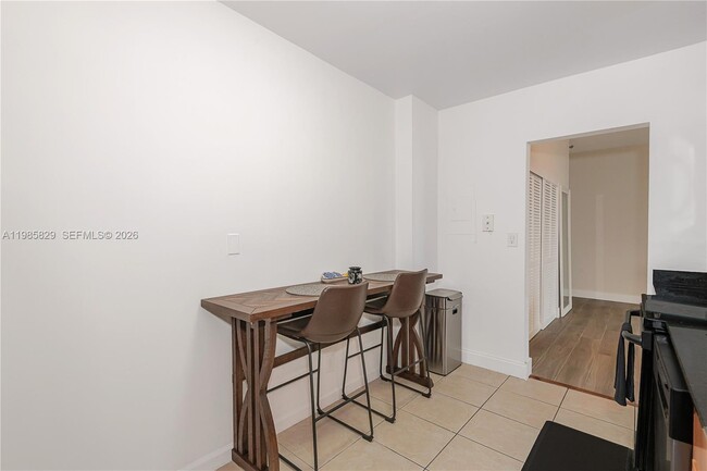 Building Photo - 3001 S Ocean Dr