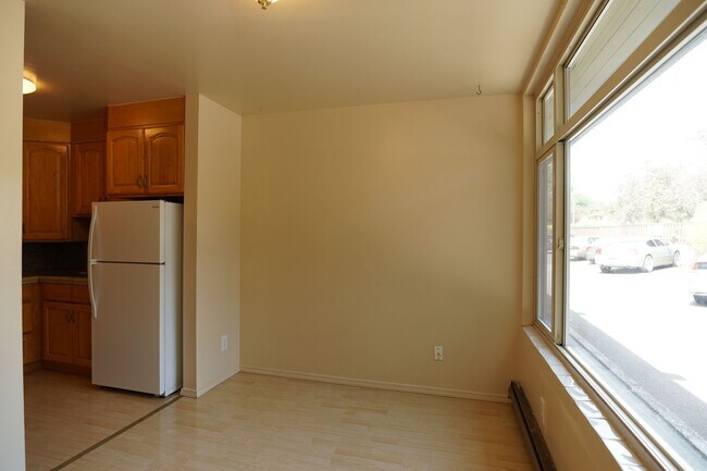 Building Photo - 100 Martin Luther King Jr Way