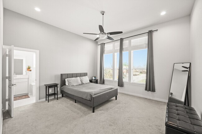 Building Photo - 4002 Elser St