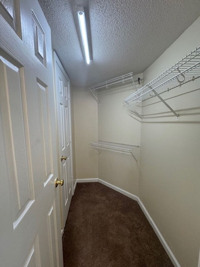 Building Photo - Holton Place - McClelland Dr.