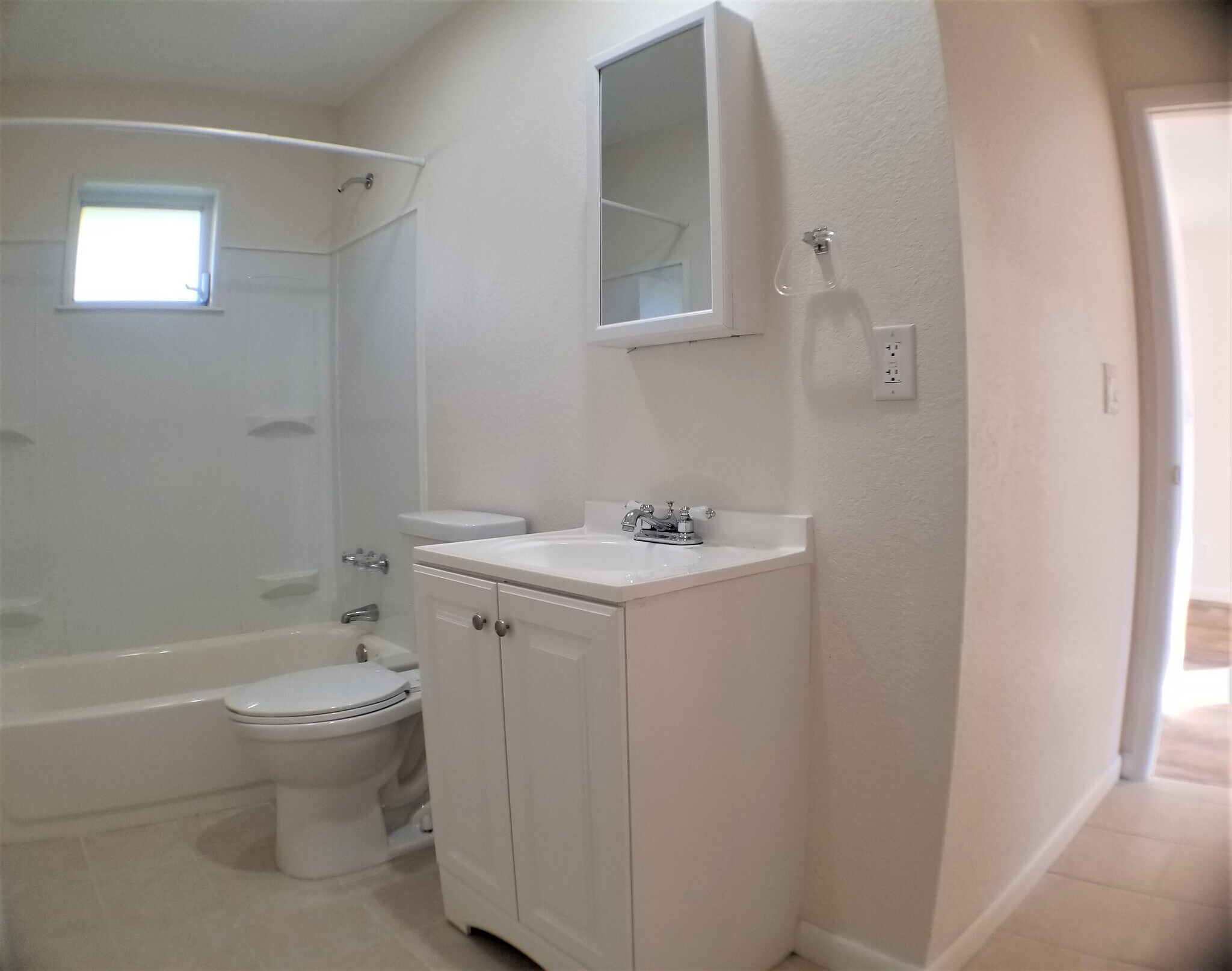 Building Photo - 8692 SE Kingsley St