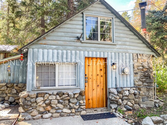 Building Photo - 3162 E Big Pne Cyn