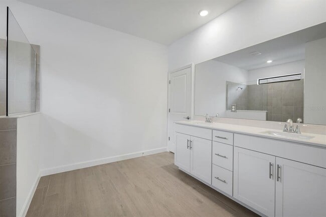 Building Photo - 19232 Gentry Pl