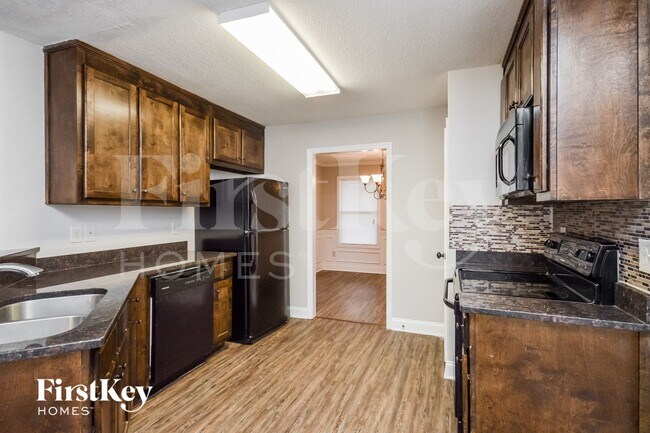 Building Photo - 115 Cherohala Ct